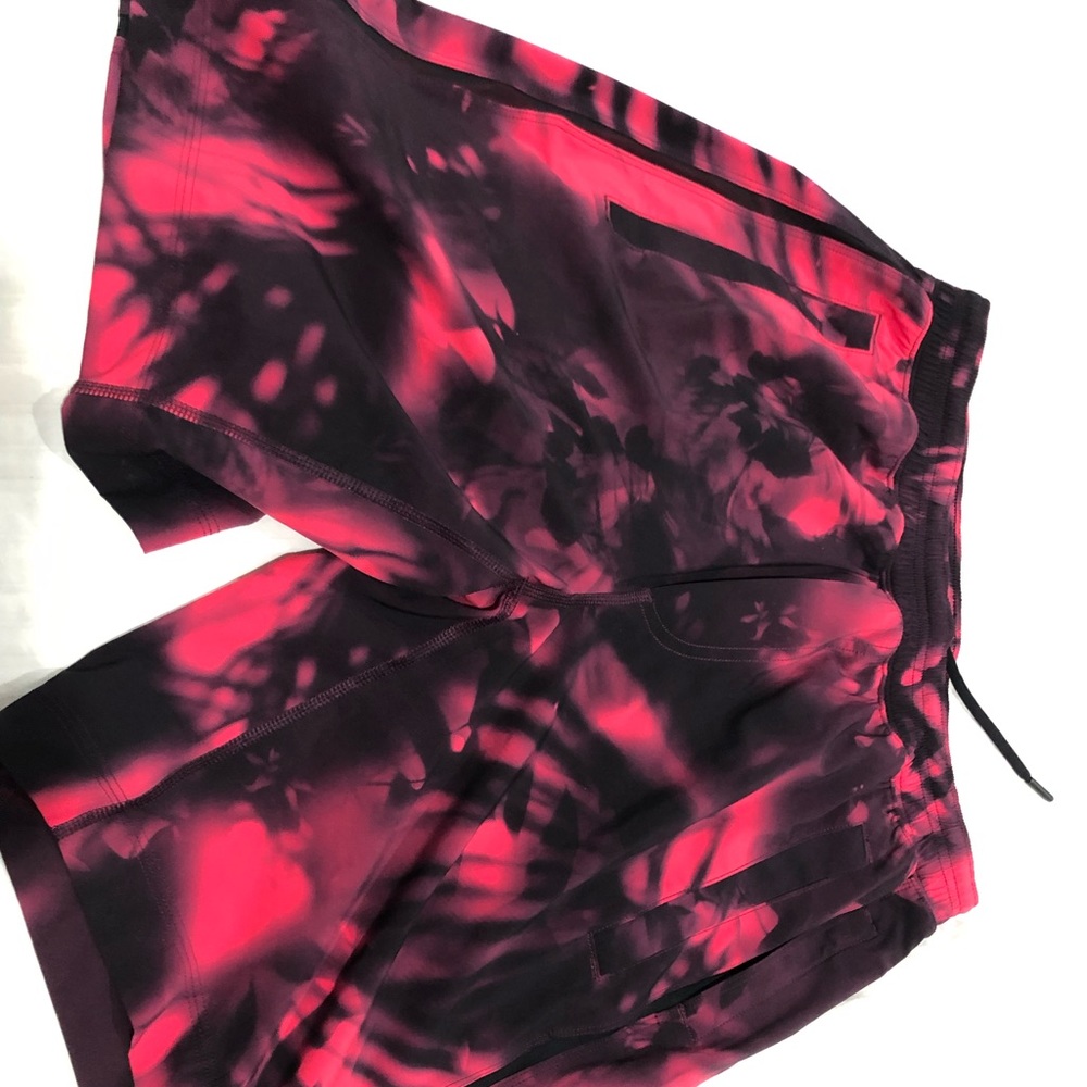 Men’s Lulu Lemon Pacebreaker short